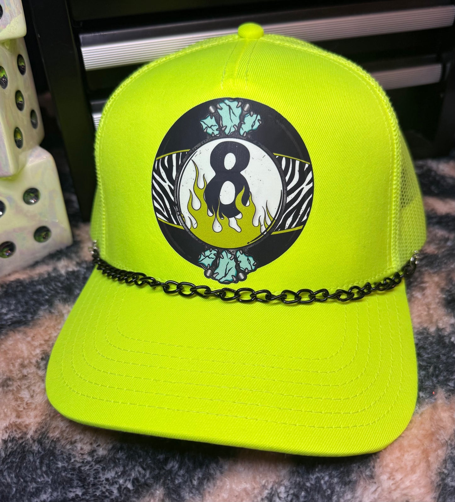8BALL NEON CANVAS