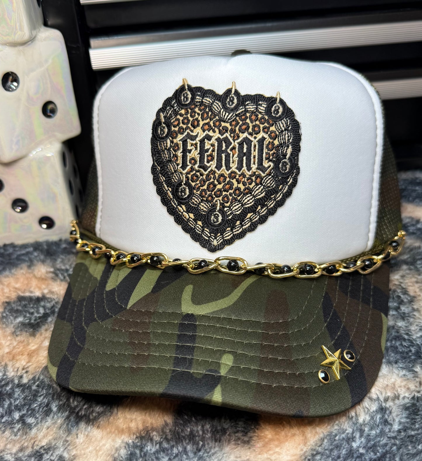 FERAL CAKE