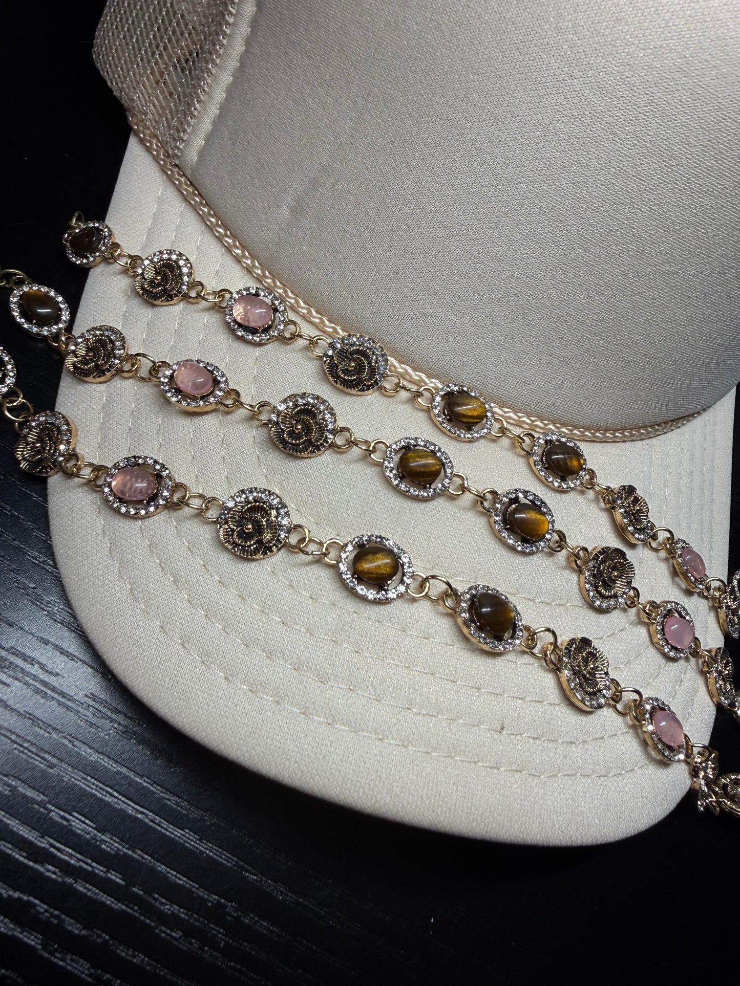 PINK FLOWER CHAIN
