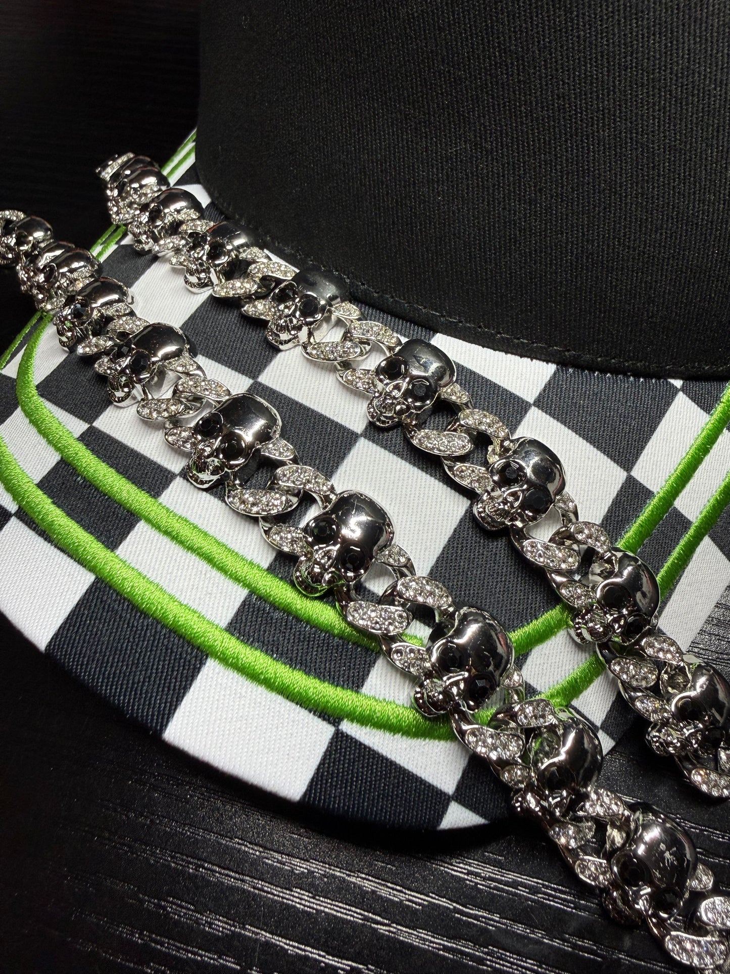 SILVER BLING SKULL CHAIN