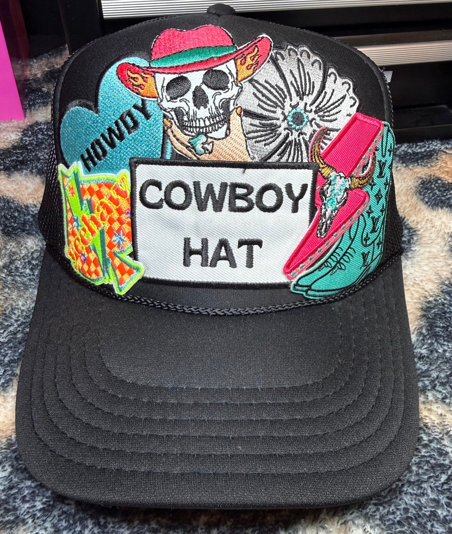 COWBOY HAT