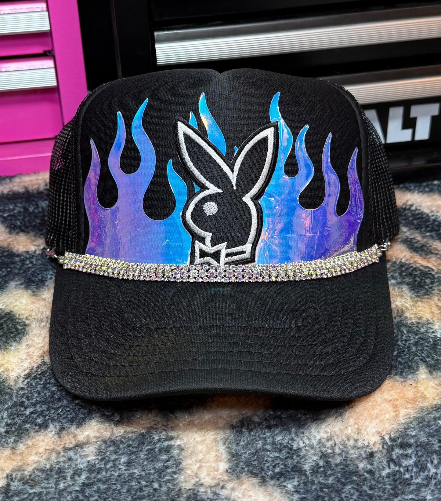 PB HOLOGRAPHIC FLAMES￼