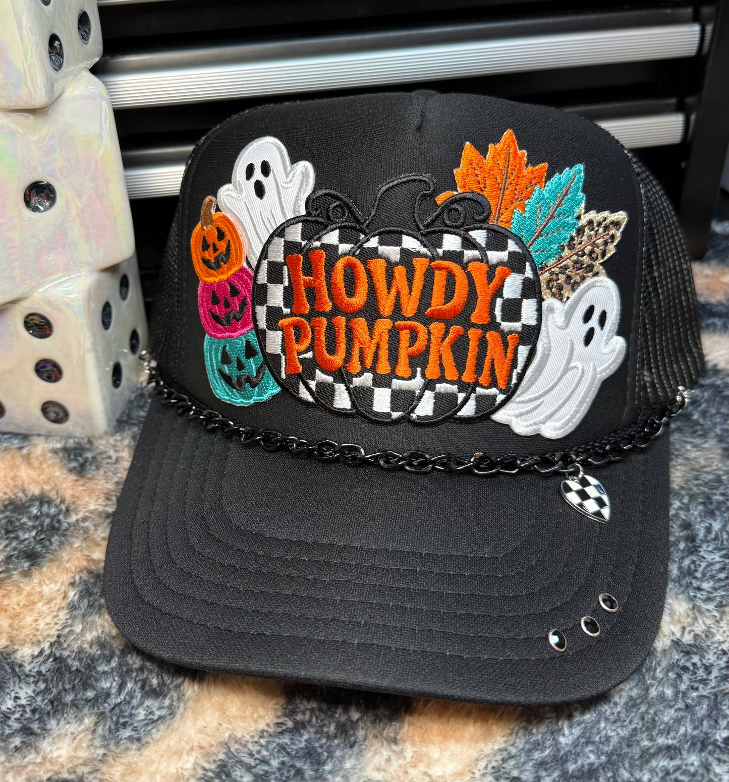 HOWDY PUMPKIN