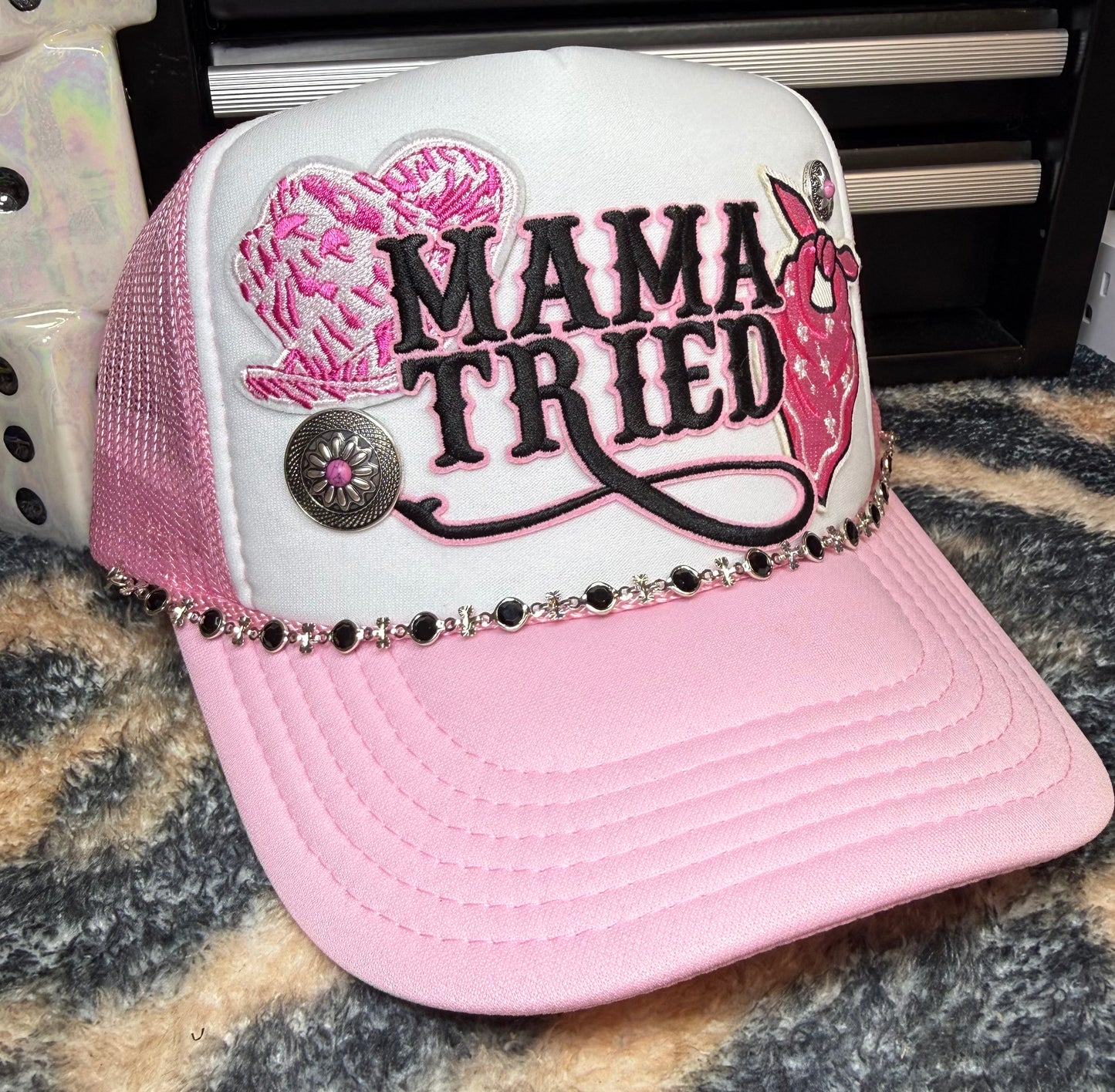 MAMA TRIED