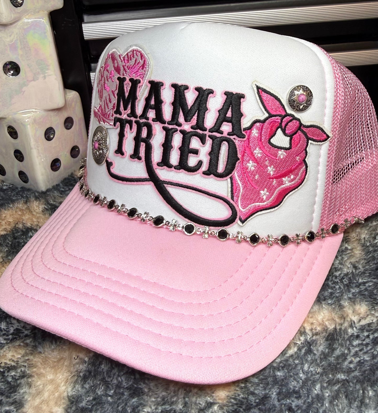 MAMA TRIED