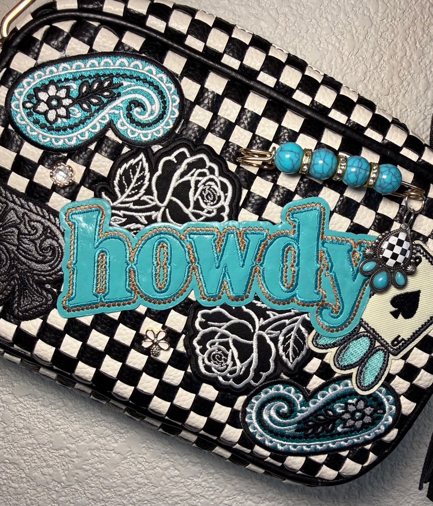 HOWDY PURSE/MAKEUP BAG
