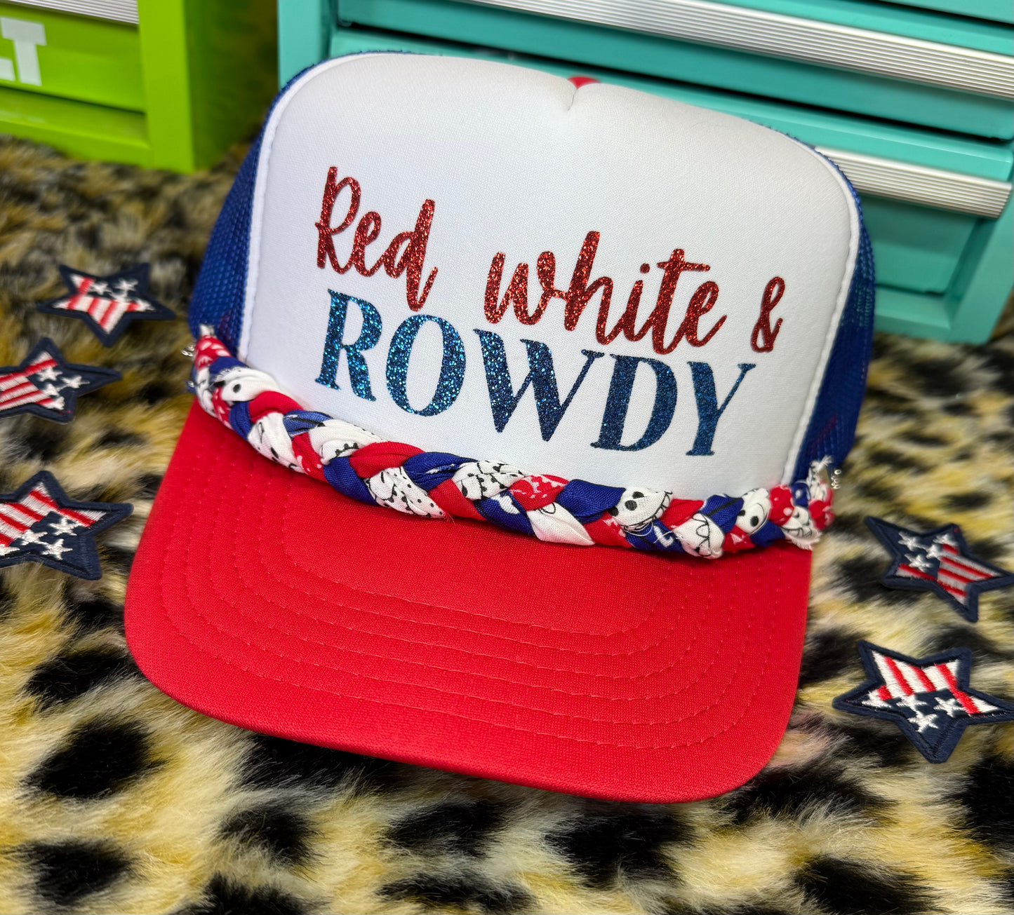 RED WHITE & ROWDY