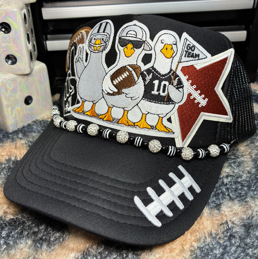 DUCK GAMEDAY HAT