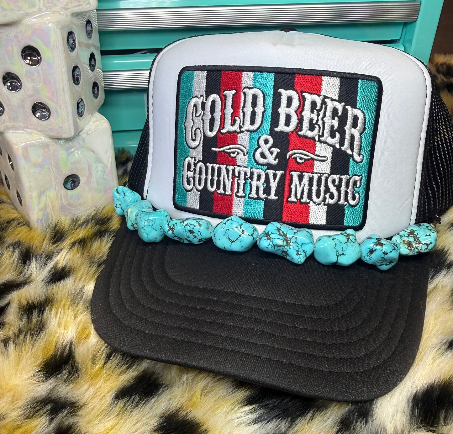 COLD BEER & COUNTRY MUSIC