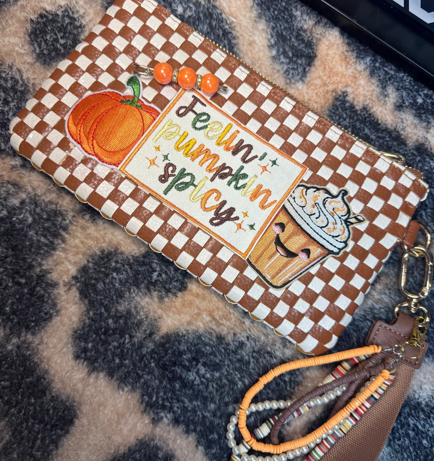 FEELING PUMPKIN SPICY LEATHER WRISTLET WALLET