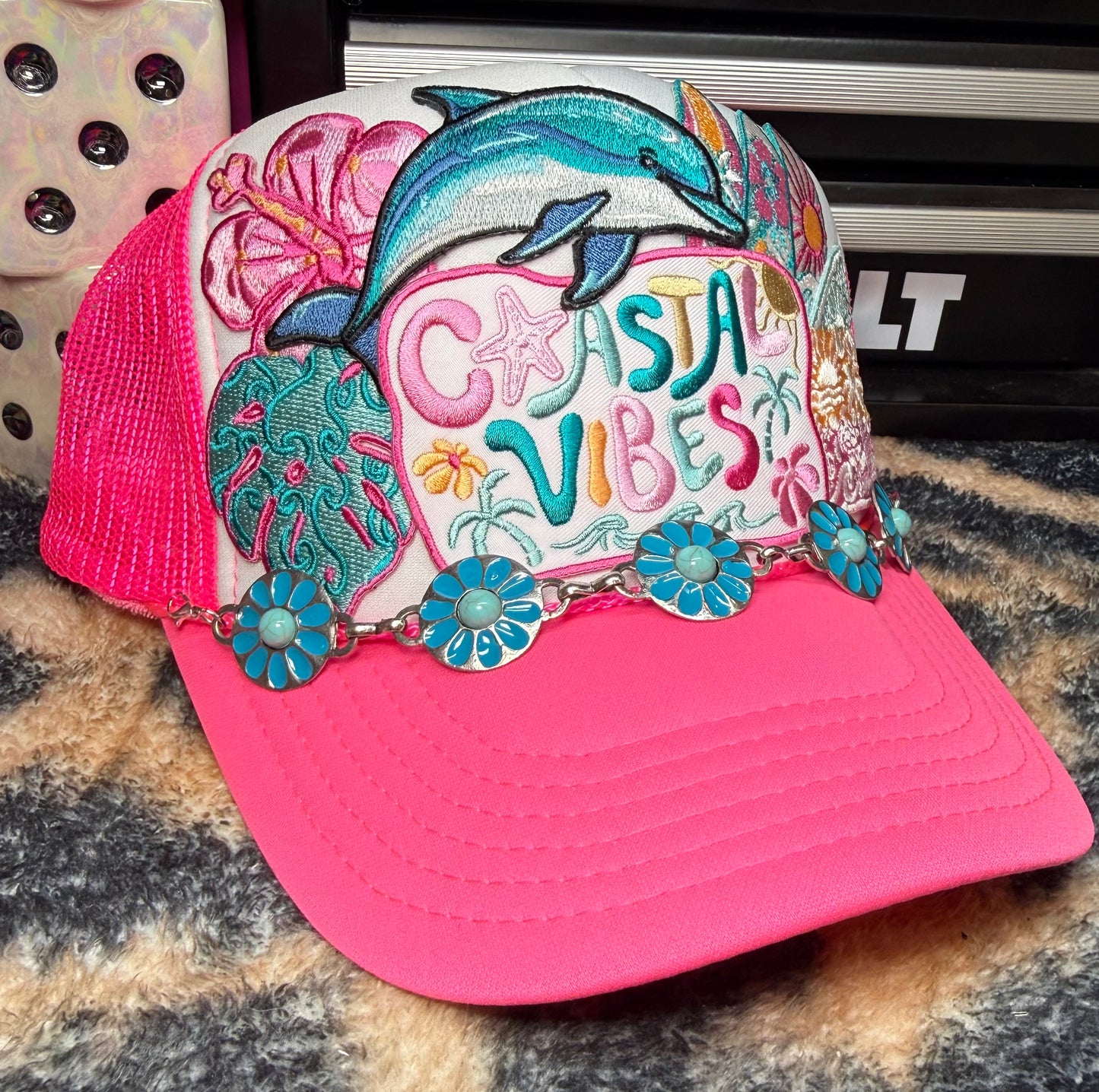 COASTAL VIBES