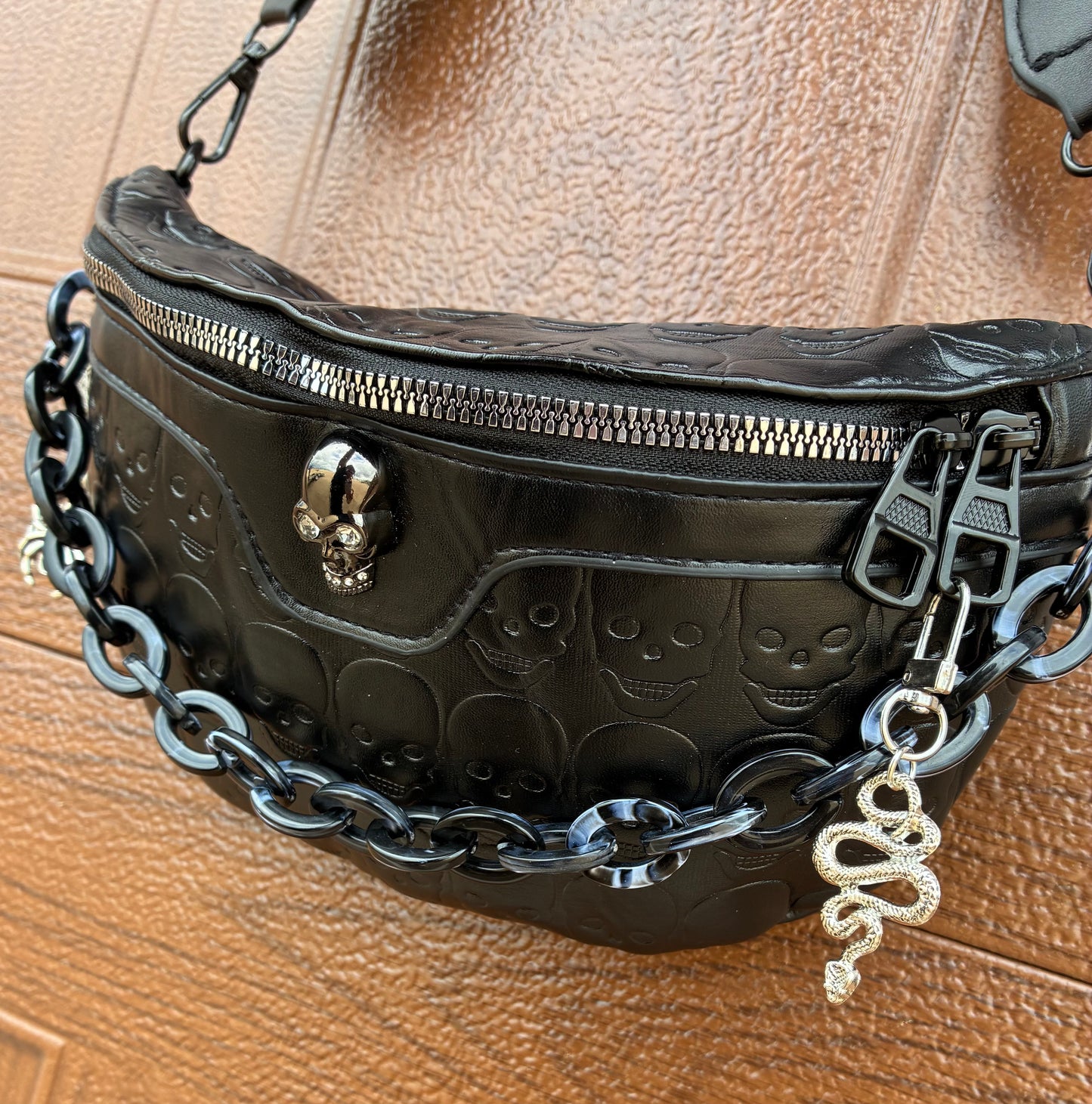 SMALL SKULL CROSSBODY/FANNYPACK