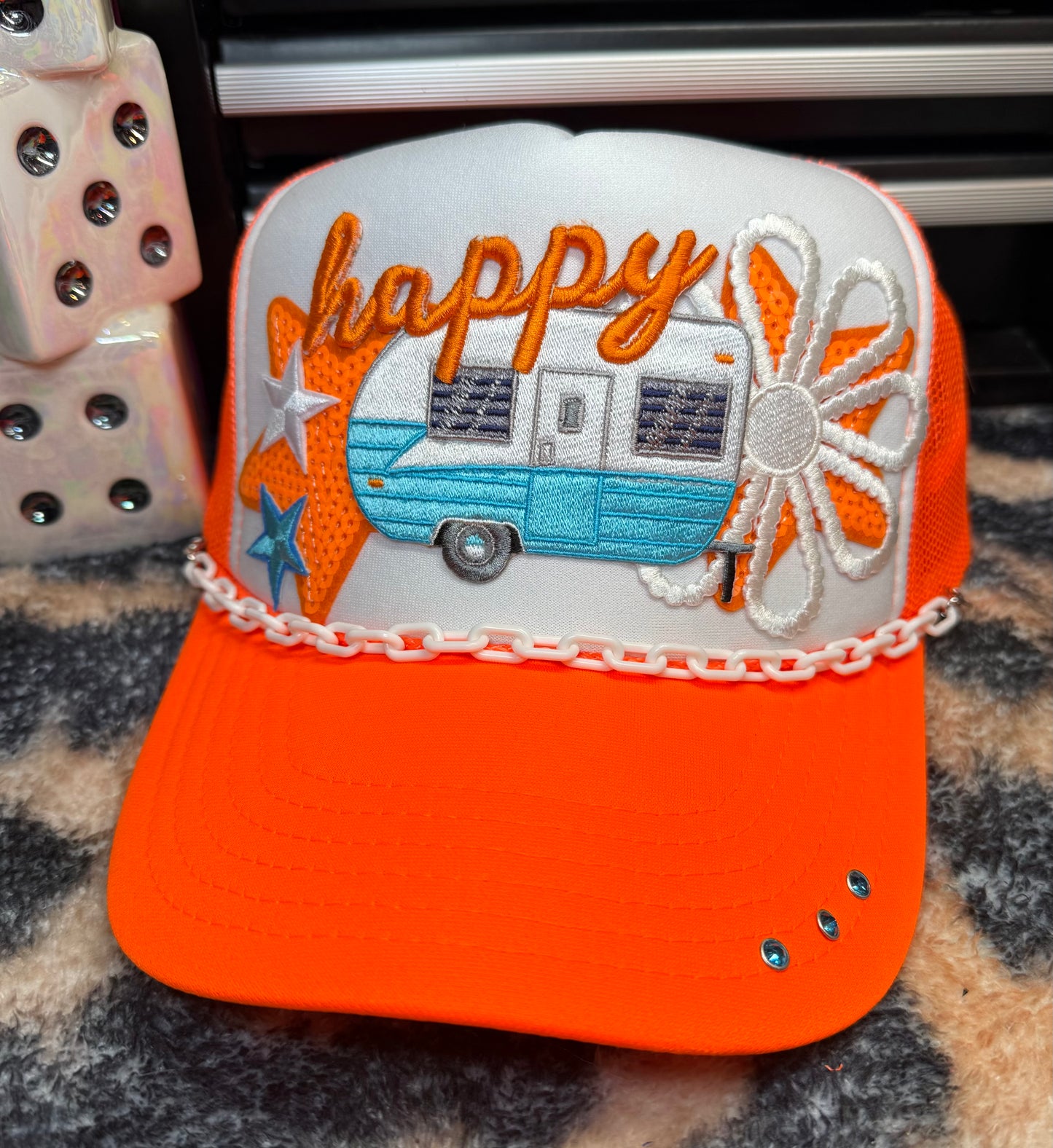 HAPPY CAMPER