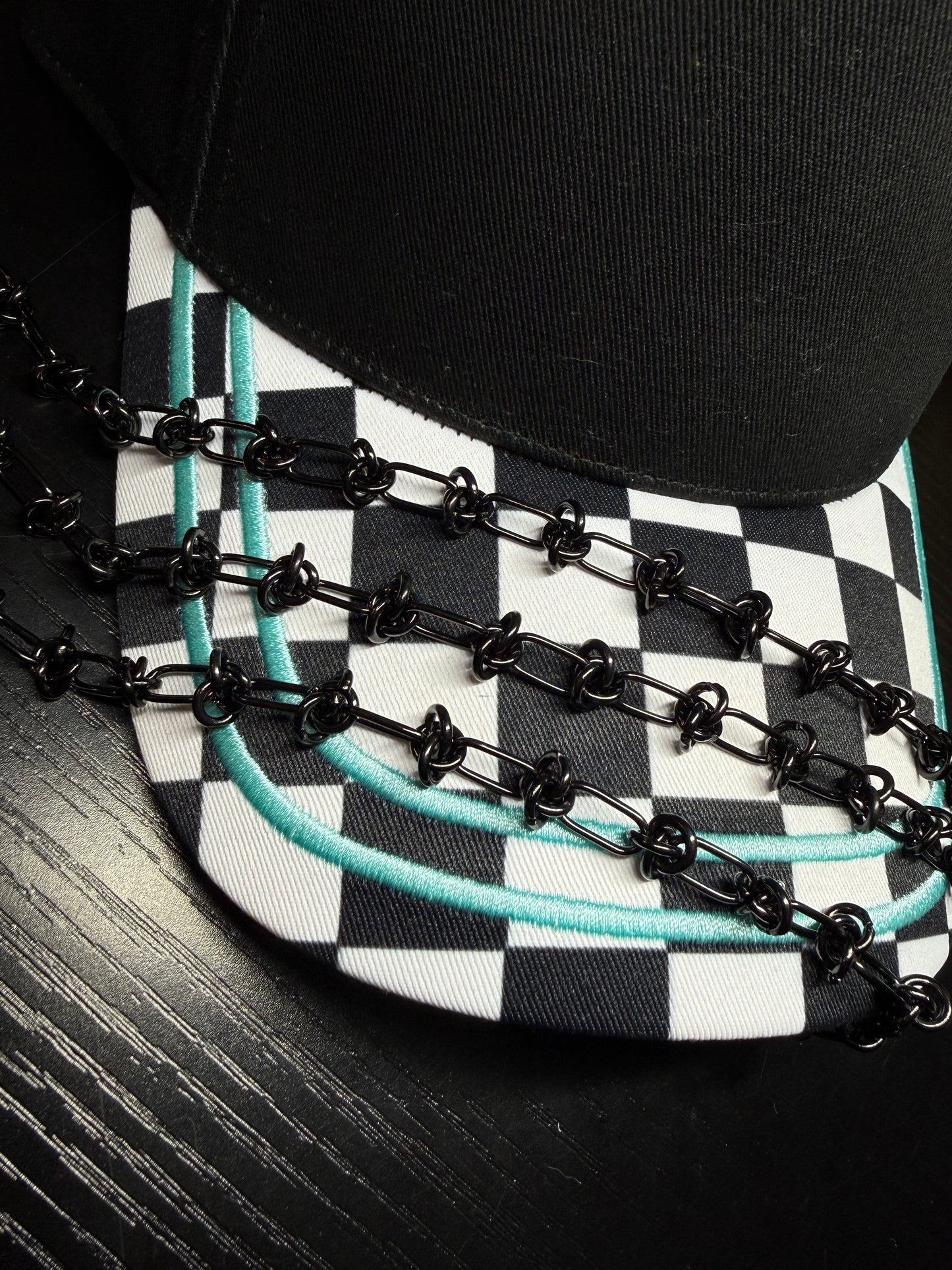 KNOTTED CHAIN BLACK
