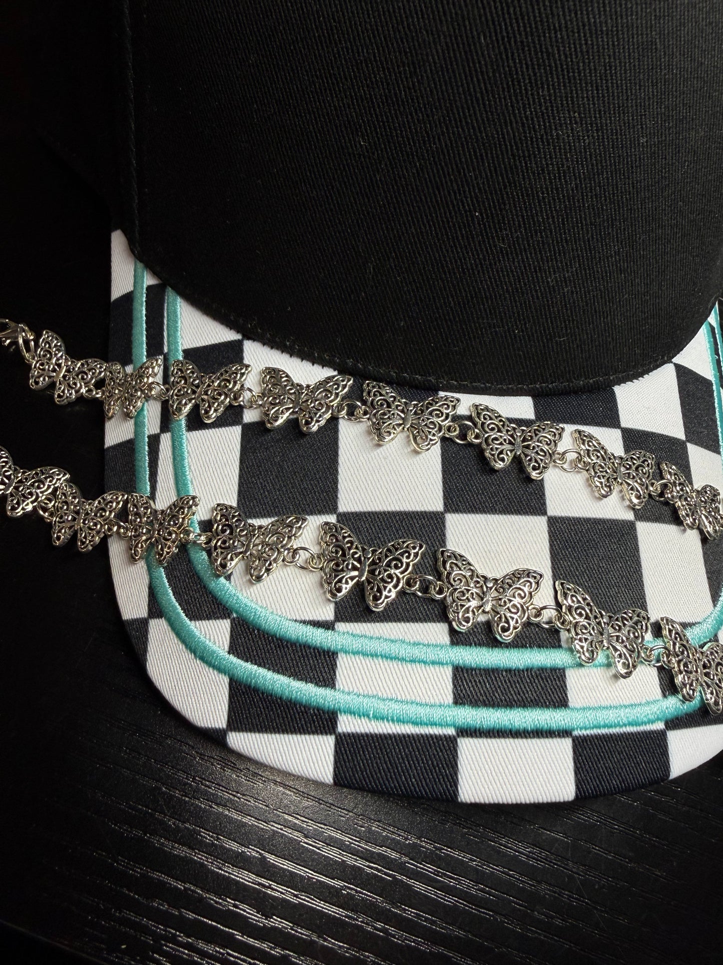 BUTTERFLY CHAIN