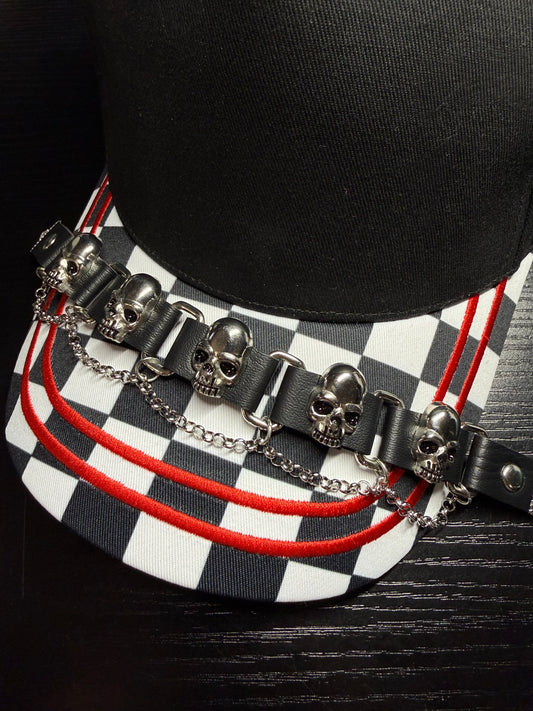 LEATHER SKULL CHAIN