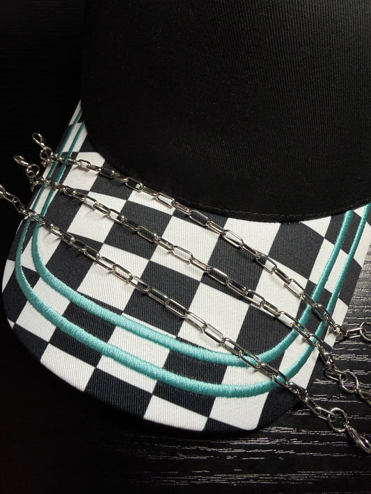 SMALL PAPER CLIP CHAIN